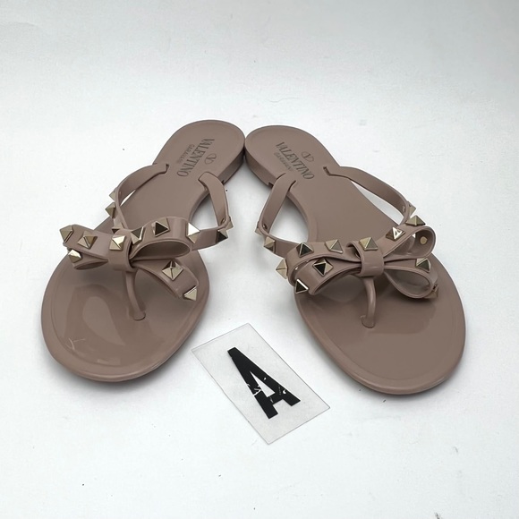 VALENTINO GARAVANI Rockstud Jelly Thong sz 8 - Picture 2 of 12